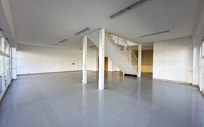 Reprezentativní komerční objekt v centru Mikulova 1380
