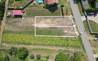 Prodej 2 stavebních pozemků 2243
